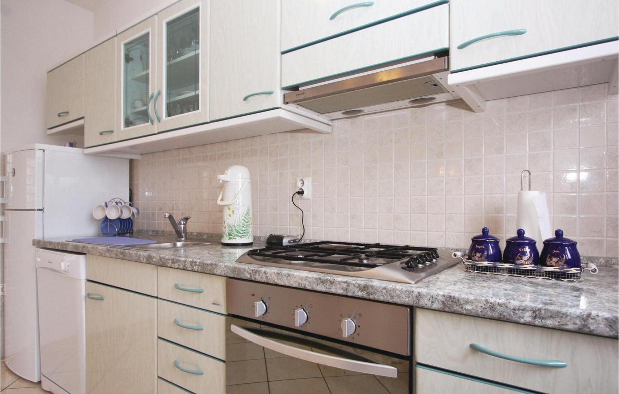 6 Bedroom Nice Home In Segotici Экстерьер фото